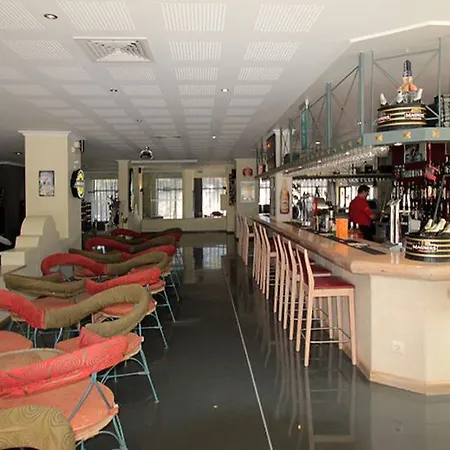 Urban Santa Eulalia 3* Αλμπουφέιρα