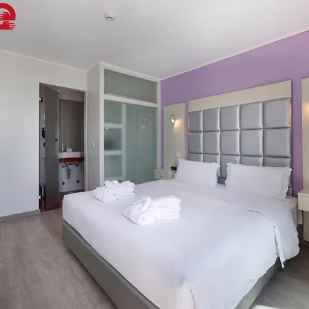 Urban Santa Eulalia 3* Αλμπουφέιρα