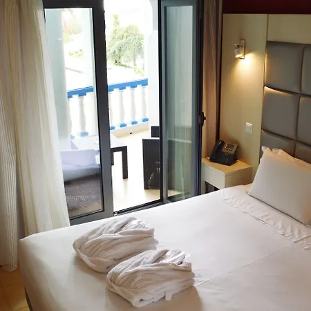 Hotel Santa Eulalia Bay Отель