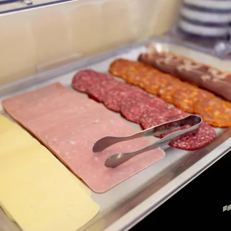 מלון Hotel Santa Eulalia Bay 3*