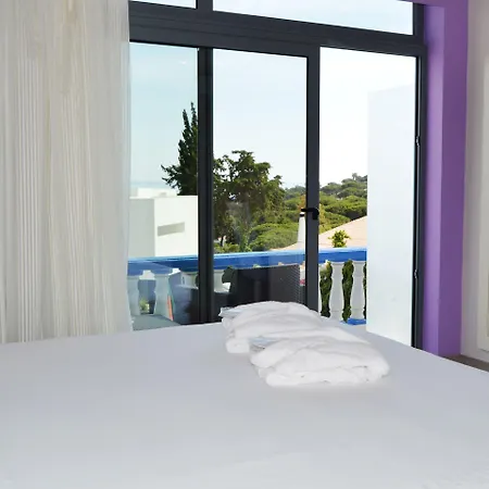 Hotel Santa Eulalia Bay אלבופיירה